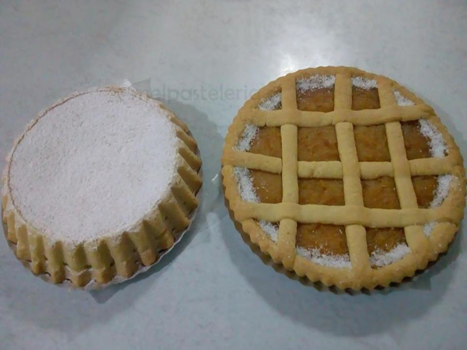 Pastafrola y tarta de ricota.